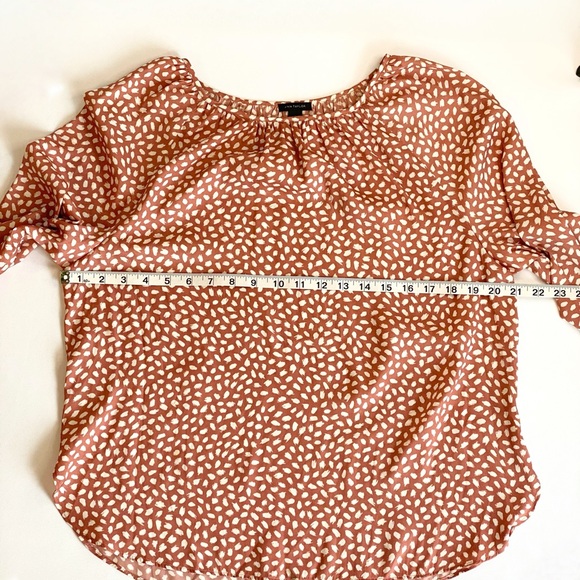 Ann Taylor Terracotta and White Patterned Blouse - Picture 5 of 6